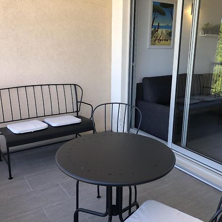 Holidays Hyères Habitación foto